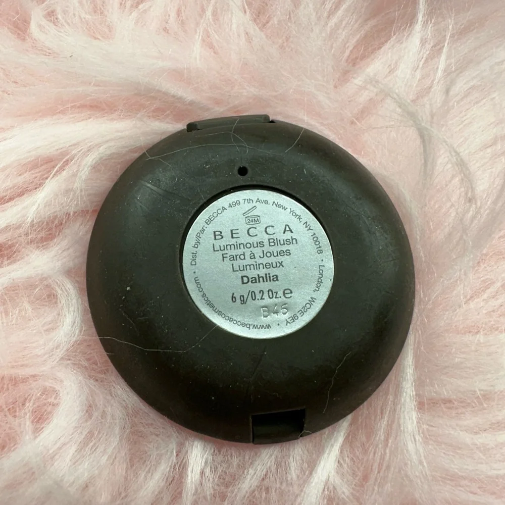 Becca Shimmering Blush - Picture 5 of 5